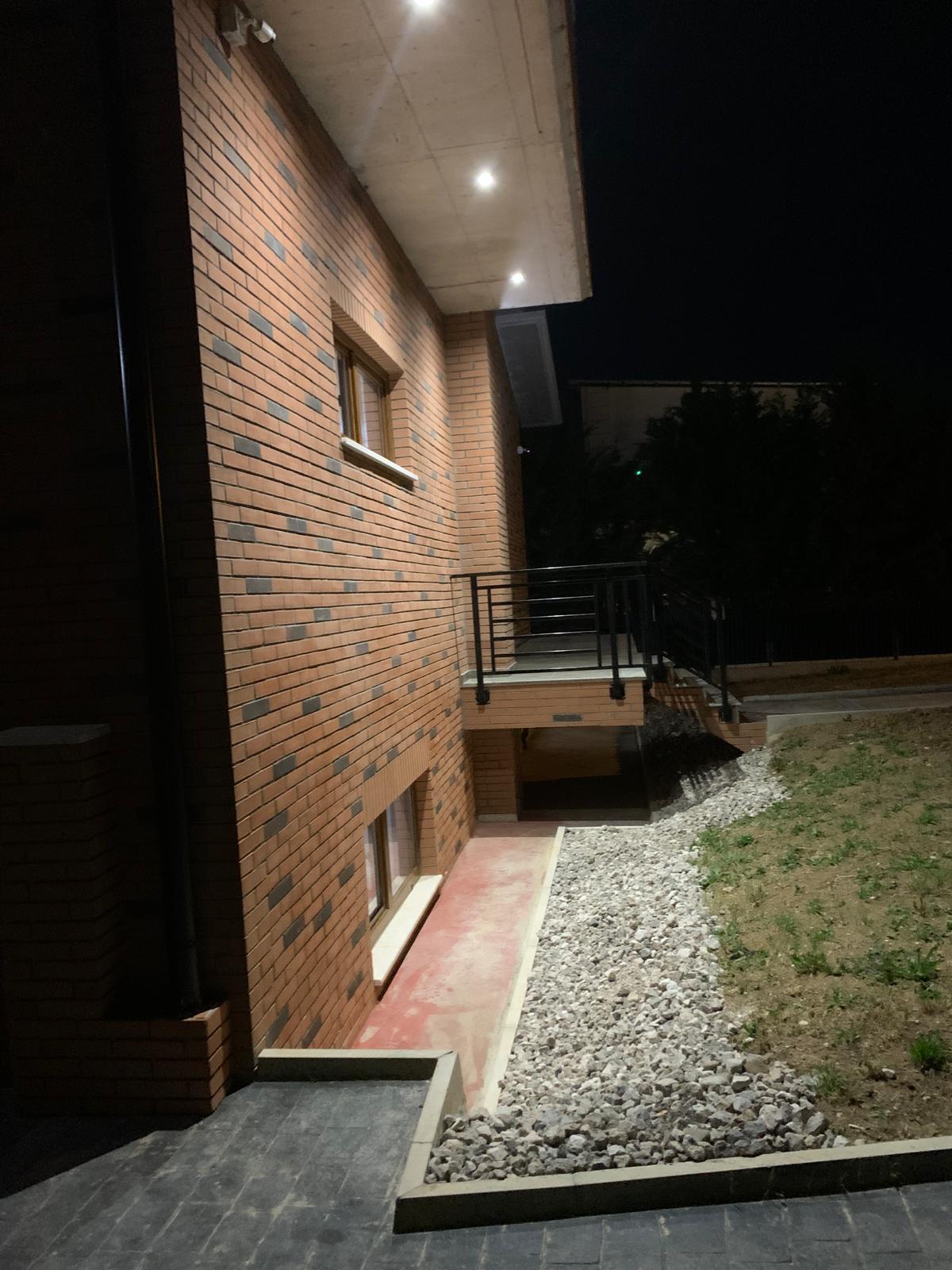 Qera | vilë 10 + 1 | teg – Tirana east gate | 3000 €/muaj (2)