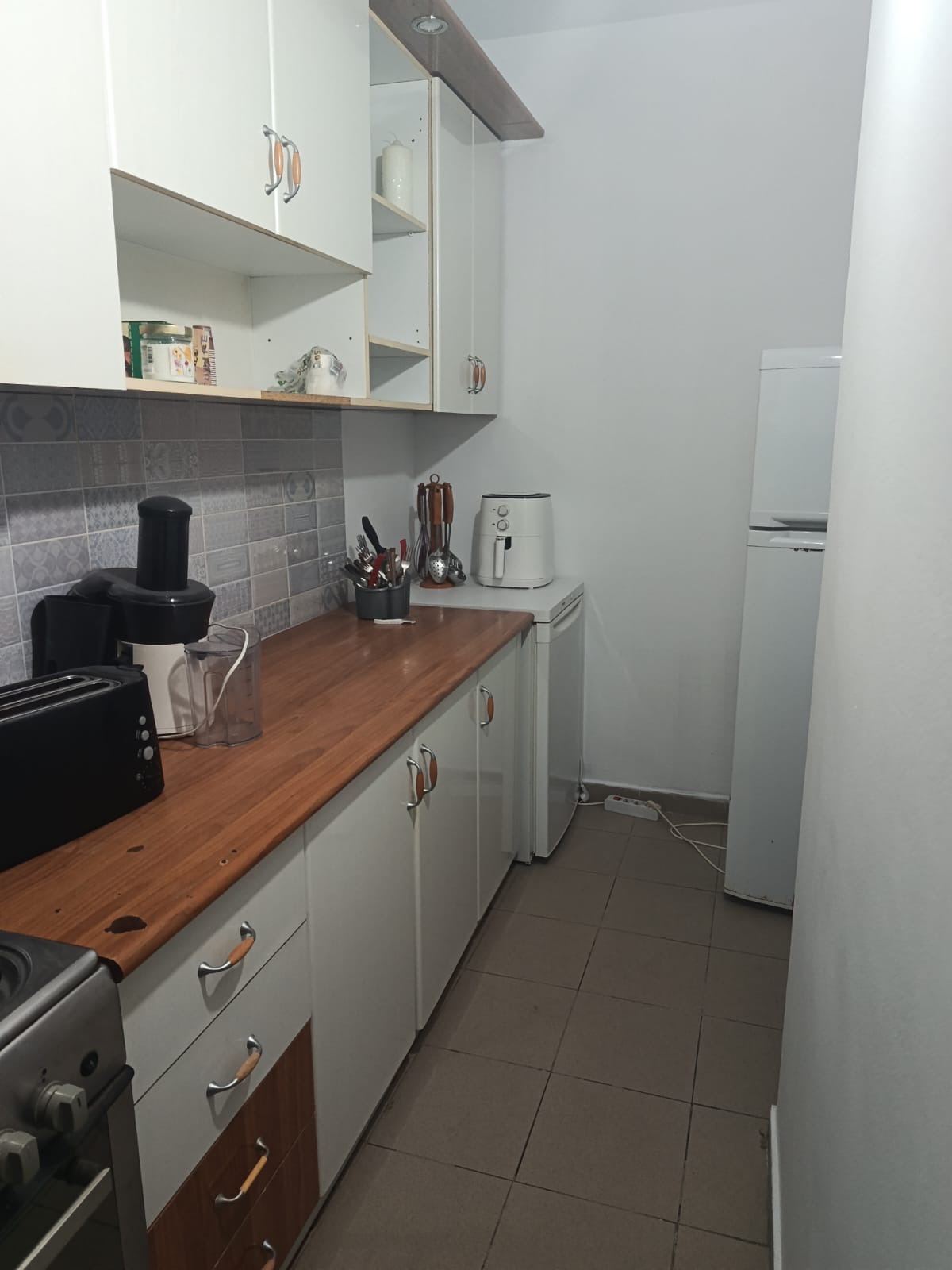 Aluguel | apartamento 2 + 1 | ministério do interior | 550 €/mês (2)