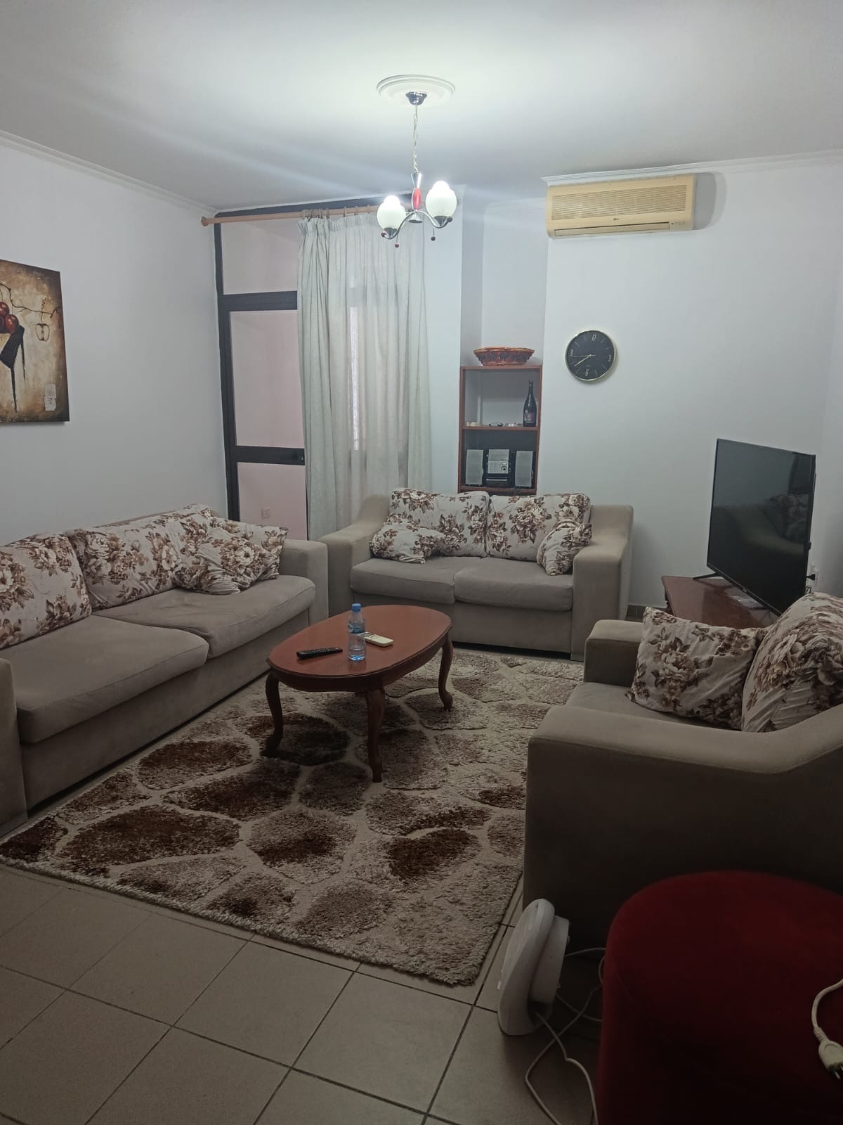 Aluguel | apartamento 2 + 1 | ministério do interior | 550 €/mês (3)