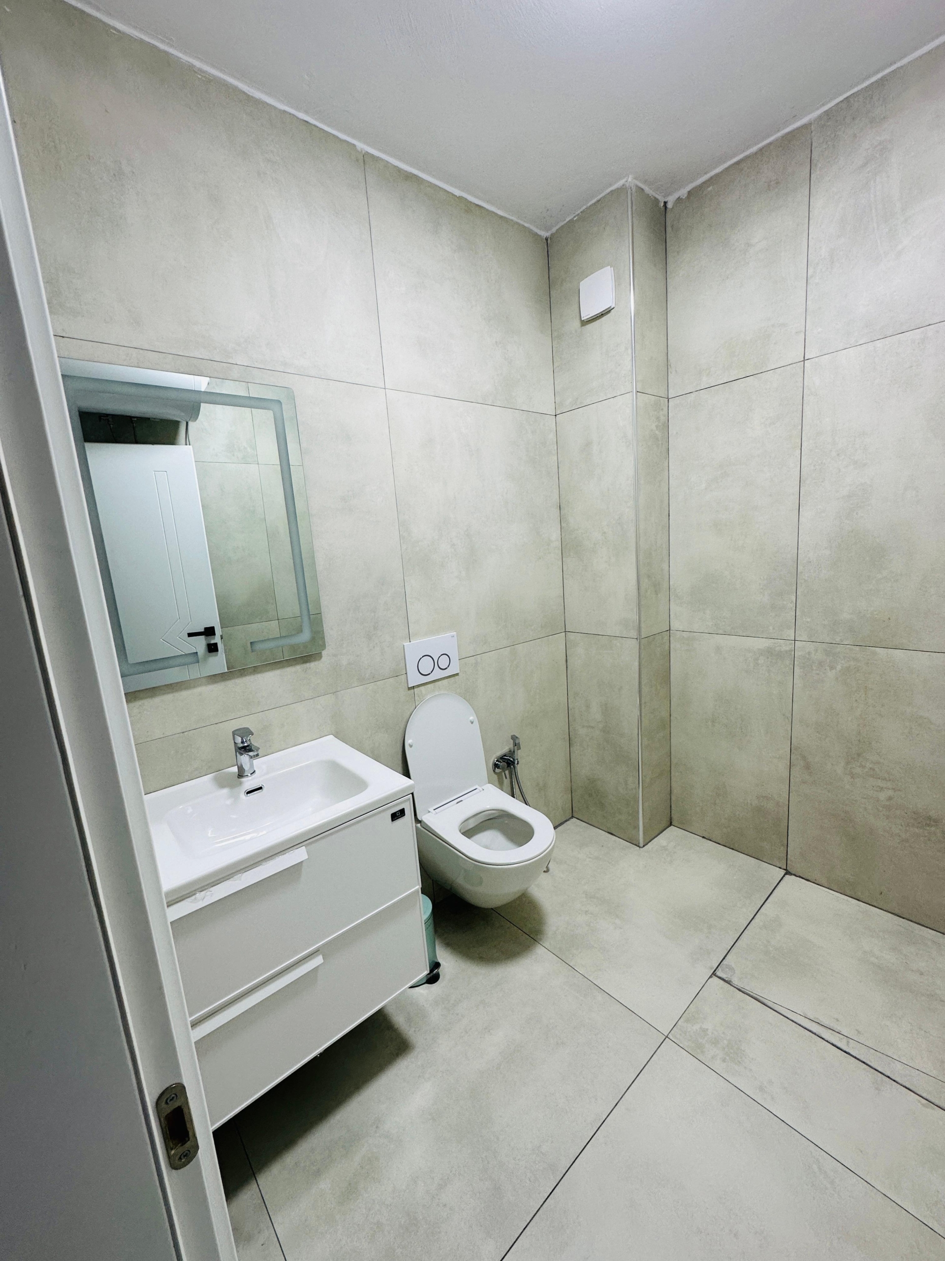 Louer | appartement 2 + 1 | rruga e durrësit | 1300 €/mois (8)