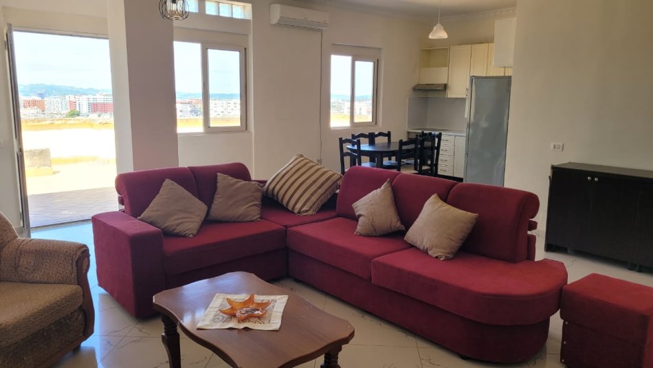 Louer | appartement 3 + 1+3 | kodra e priftit | 600 €/mois