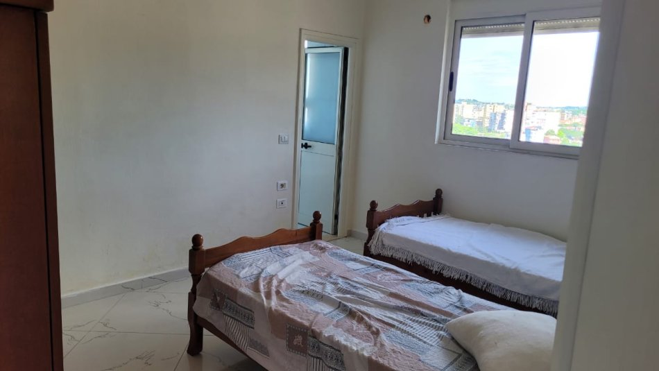 Louer | appartement 3 + 1+3 | kodra e priftit | 600 €/mois (4)