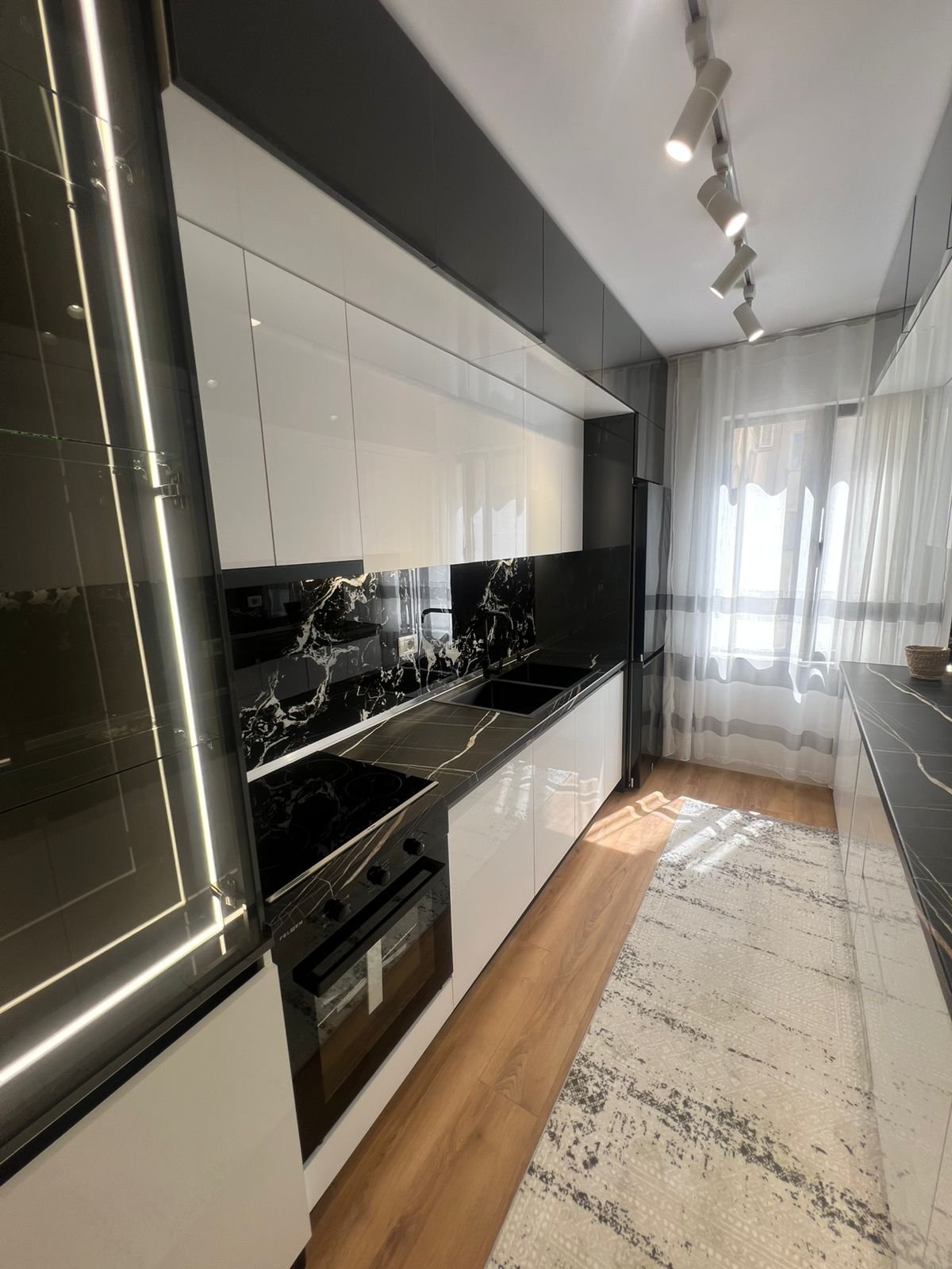 Apartamento 2+1+2 à venda rua kavajes 265.000 euros