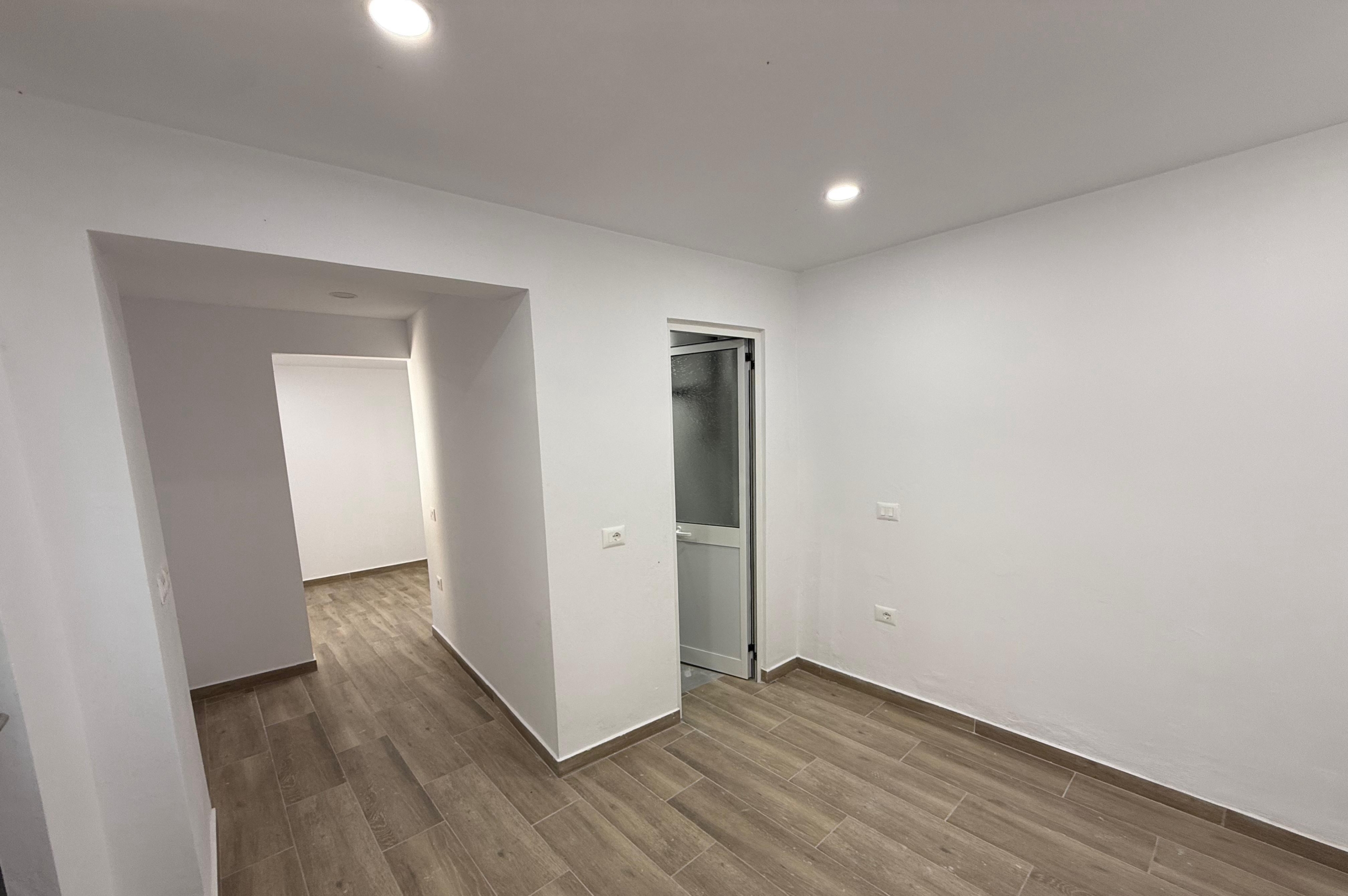 Aluguel | ambiente comercial | mercado de eletricidade | €400/mês (6)