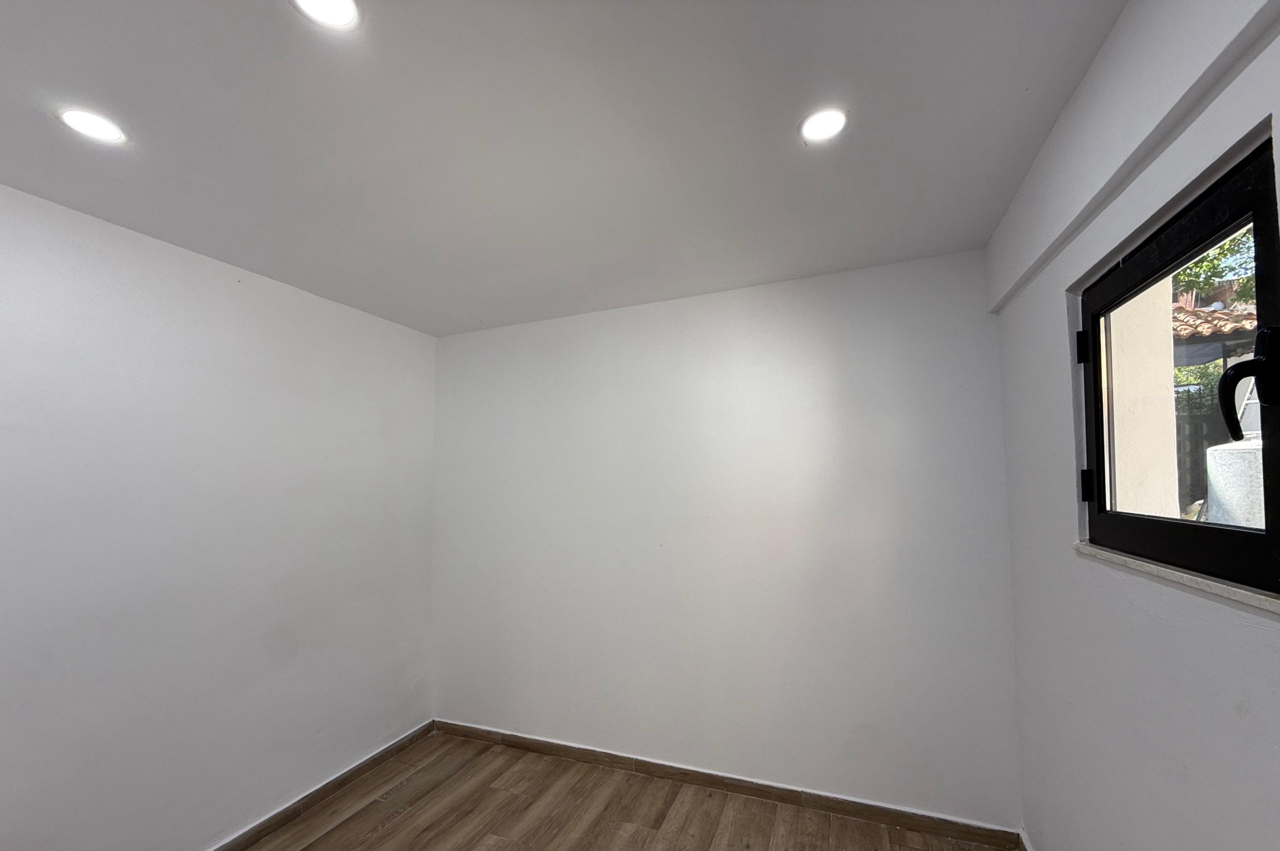 Aluguel | ambiente comercial | mercado de eletricidade | €400/mês (7)