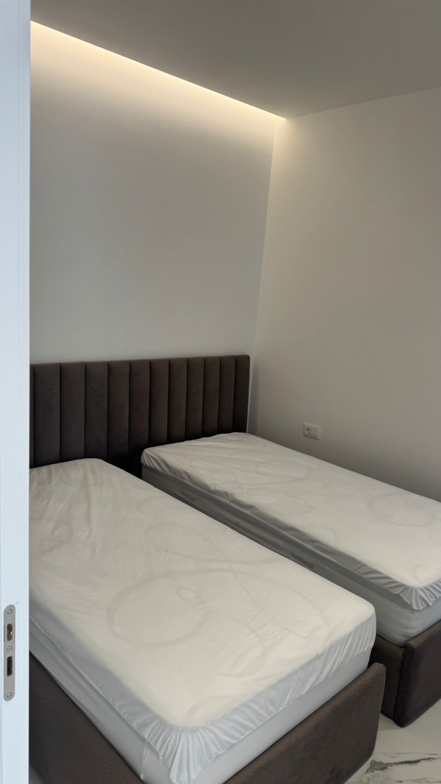 Louer | studios | centre-ville – Rruga e barrikadave | 450 €/mois (3)