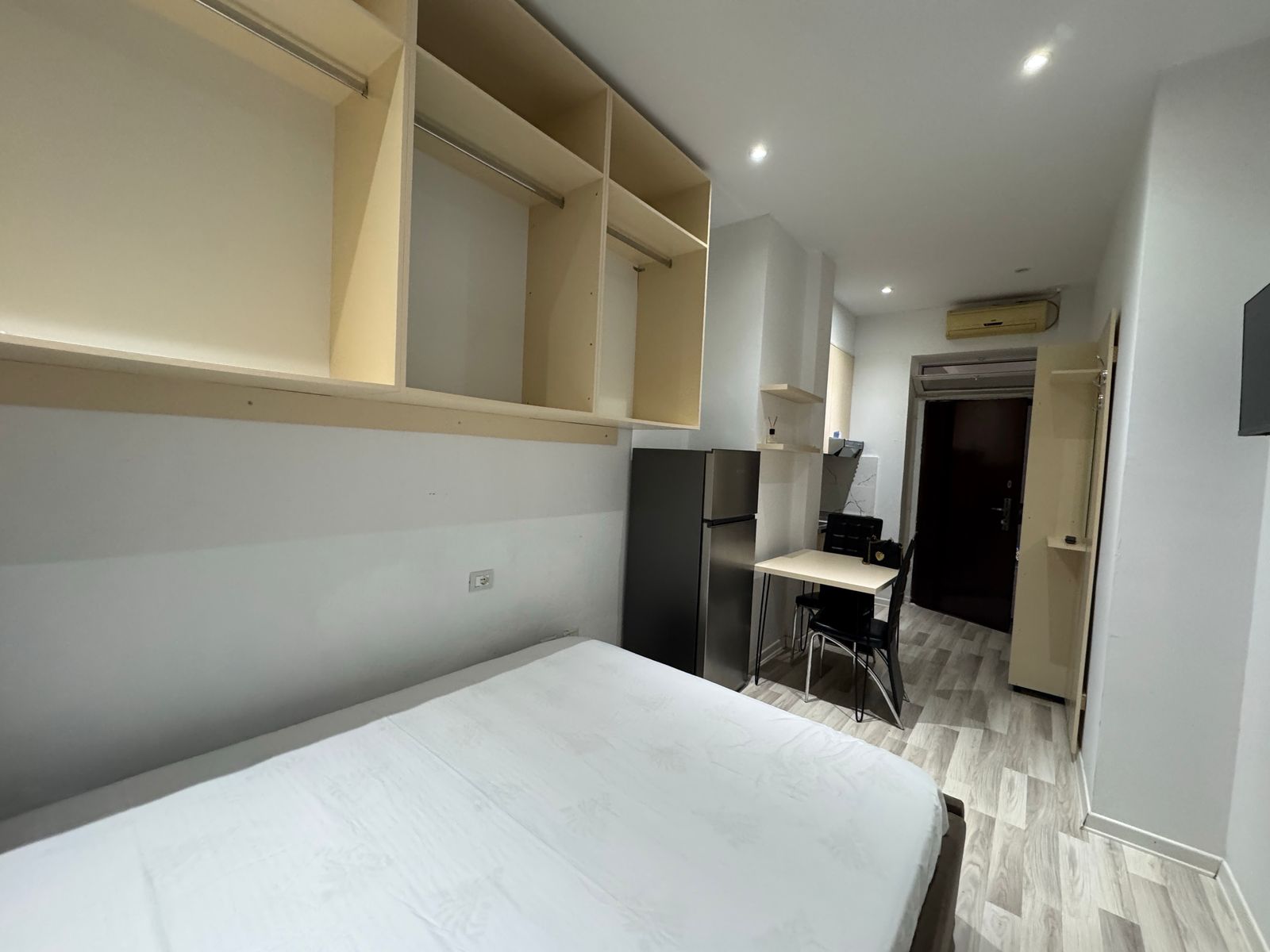 Louer | studios | centre-ville – Rruga e barrikadave | 450 €/mois (4)