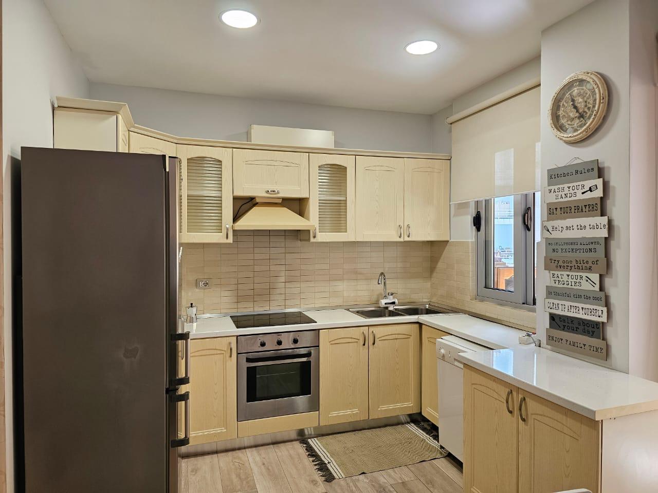 Miete | wohnung 2 + 1 | liqeni i thate | 800 €/monat