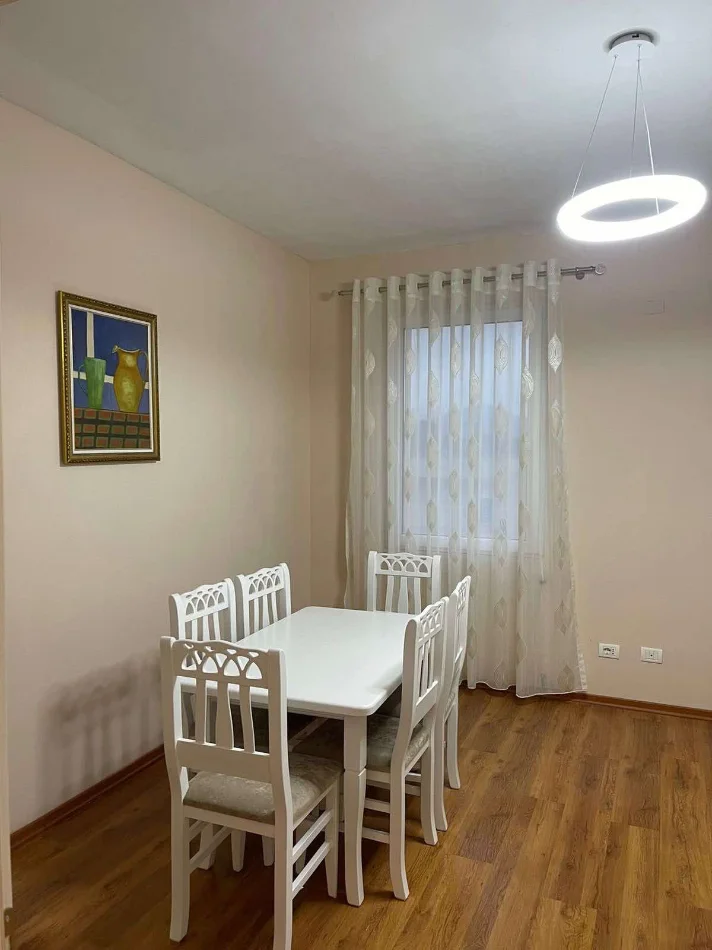 Qera | villa 2 + 1+3 block | fresku | €450/month
