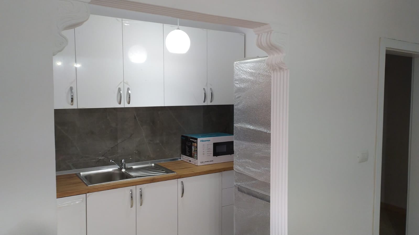 Qera | apartment 1 + 1 | rruga xhanfize keko | €500/month (2)