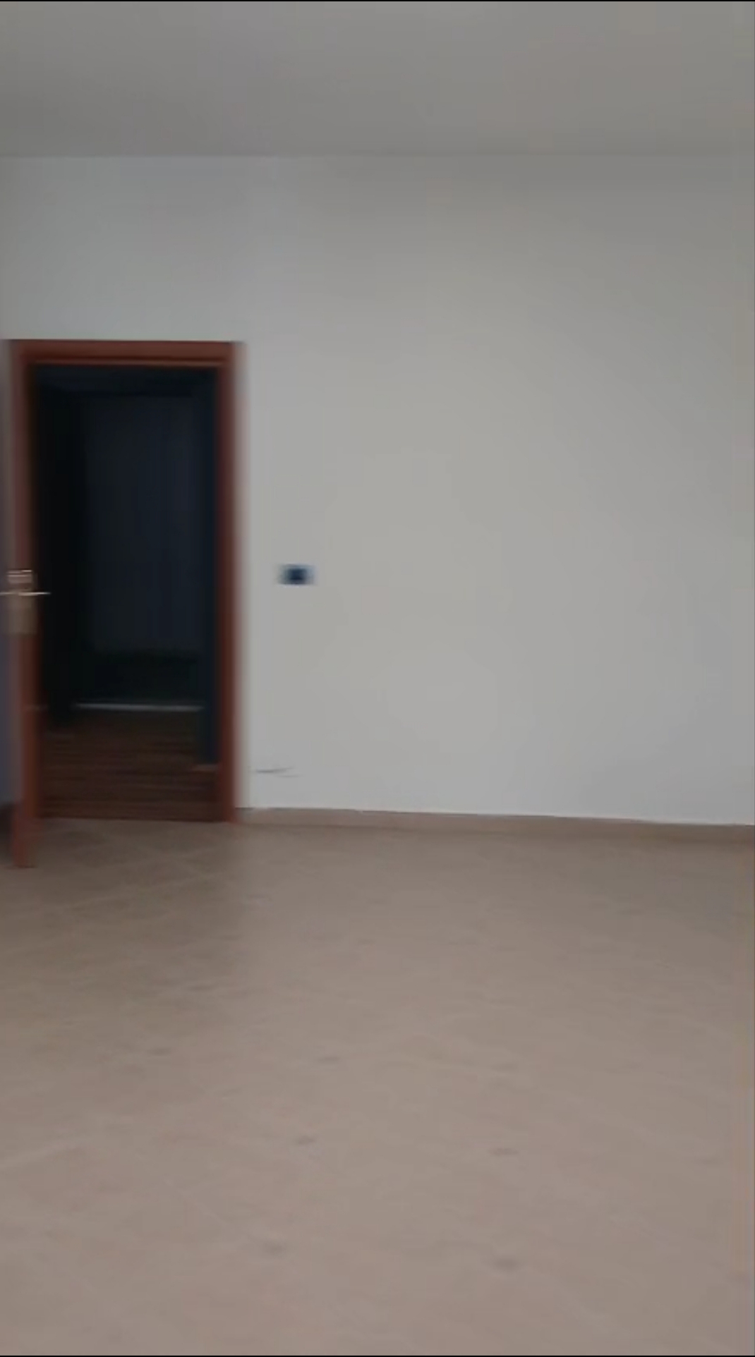 Qera | ambjent biznesi | rruga sami frashëri | 550 €/muaj