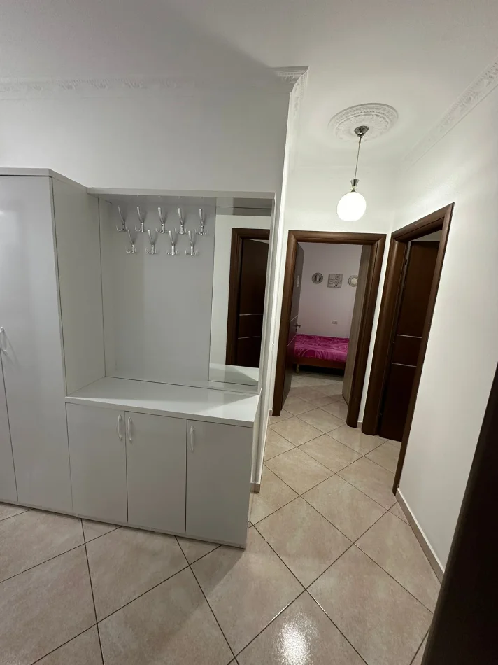 Qera | apartament 2 + 1+2+2 | Astir | 600 €/muaj i diskutueshem (2)