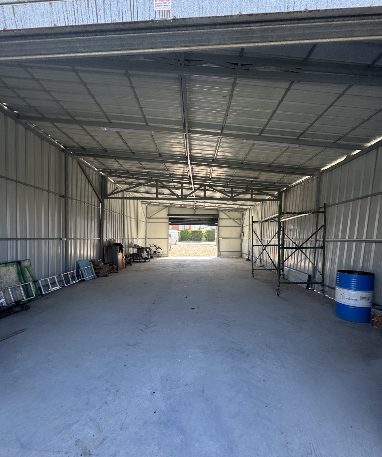 Qera | magazinë | Tirana international airport mother teresa | 900 €/muaj
