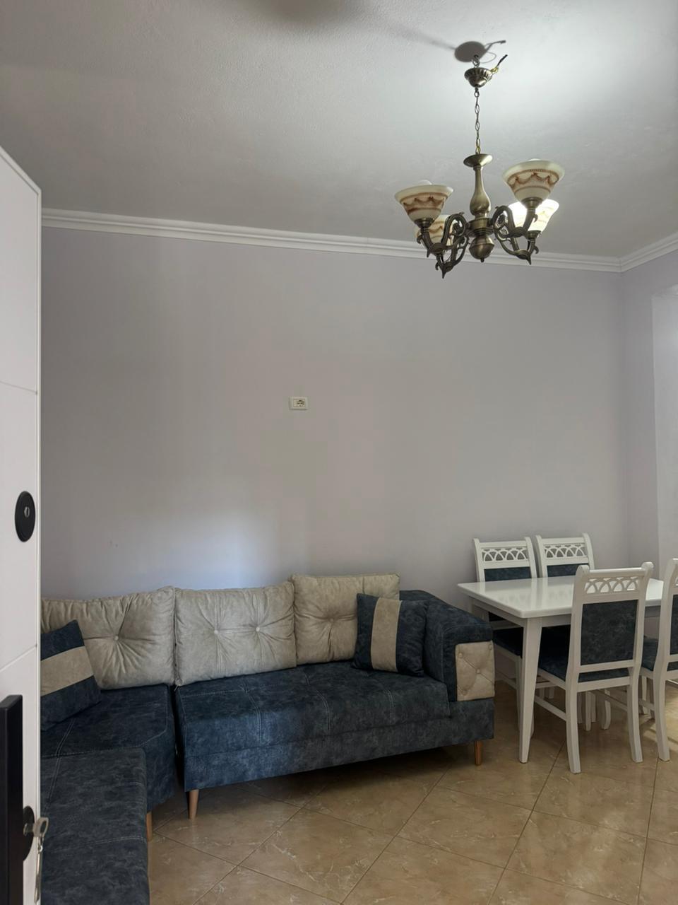 Alquiler | casa privada 1 + 1 | rruga xhanfize keko | 400 €/mes