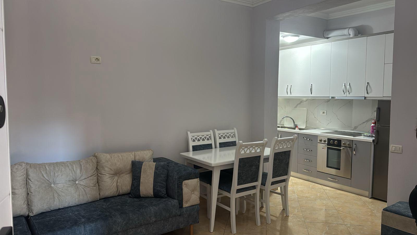 Alquiler | casa privada 1 + 1 | rruga xhanfize keko | 400 €/mes (2)