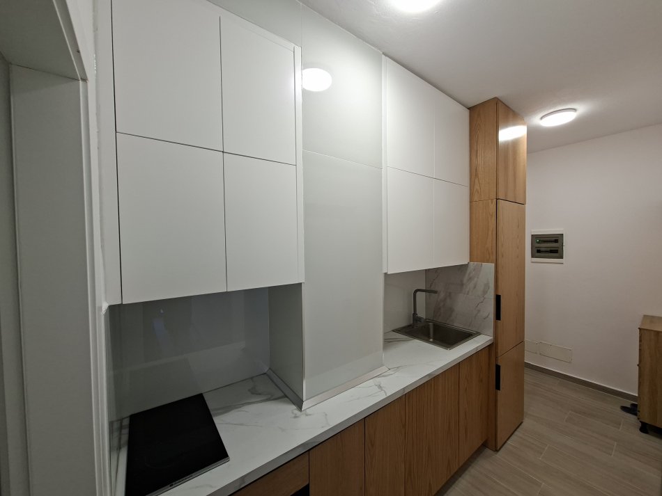 Qera | apartament 1 + 1 | mine peza | 750 €/muaj (2)