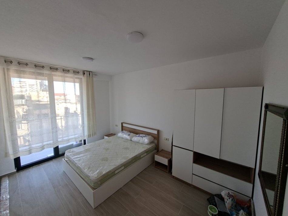Qera | apartament 1 + 1 | mine peza | 750 €/muaj (3)