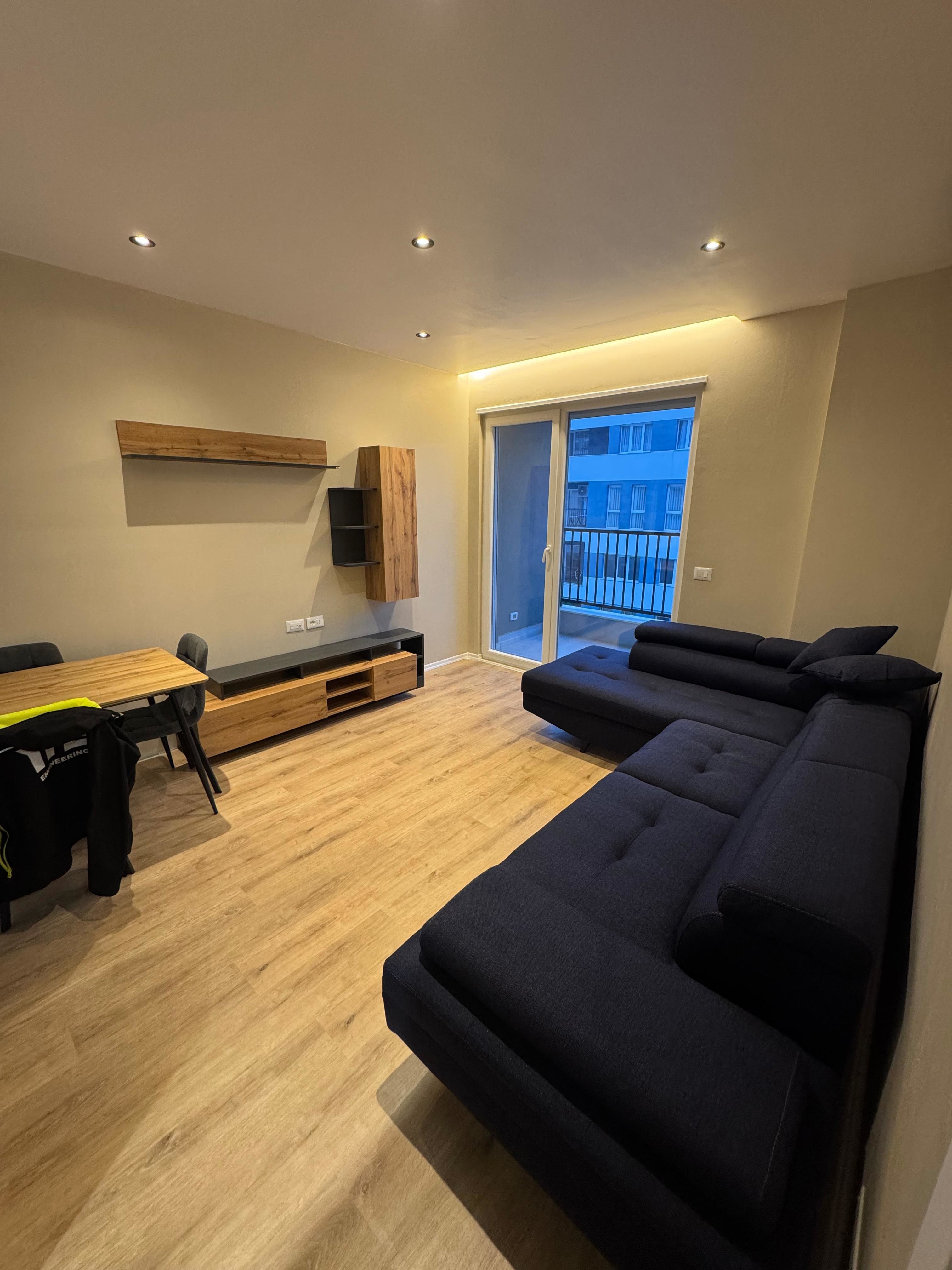 Alquiler | apartamento 2 + 1 | univers city | 600 €/mes (2)
