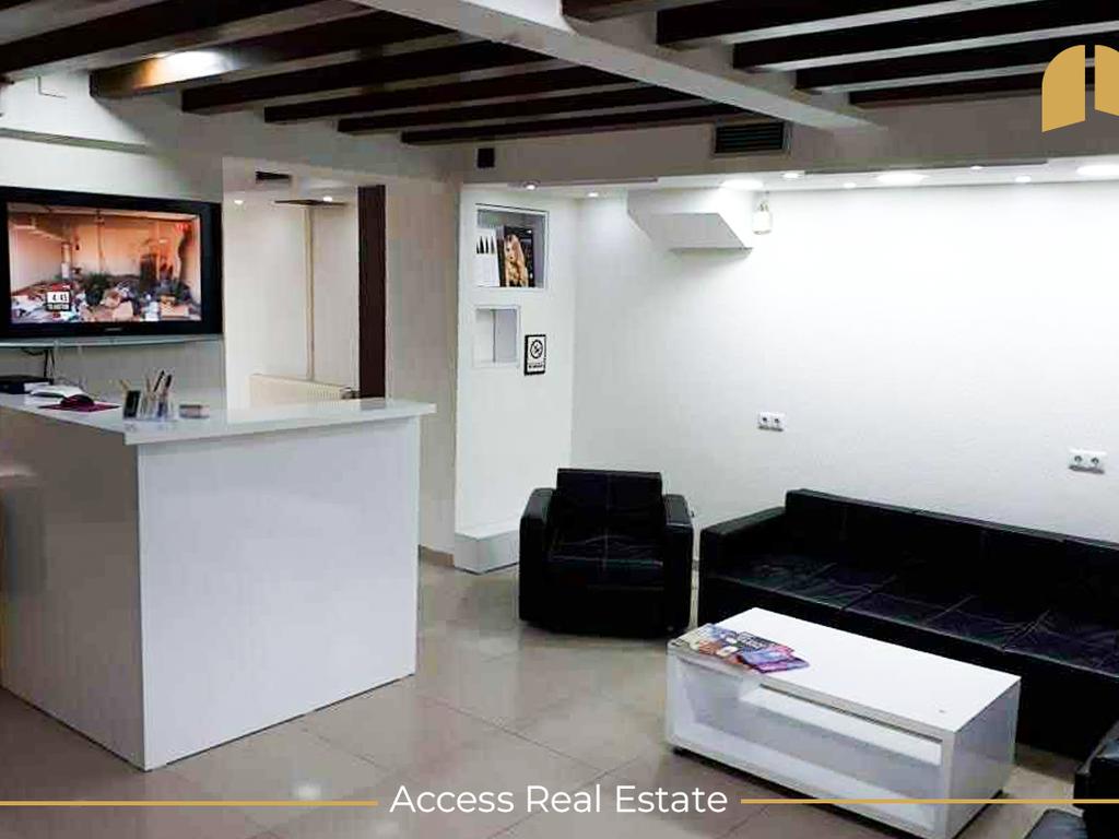 Local en vente – 61m² (31m² avec titre de propriété) – Centre-ville (4)