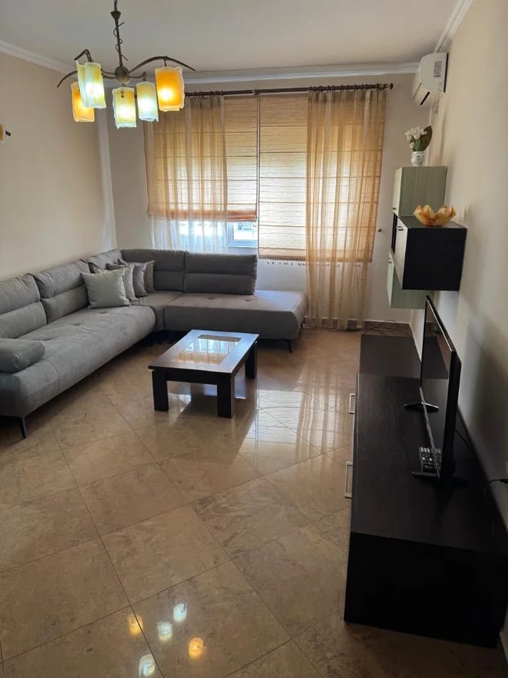 Louer | appartement 1 + 1 | Tirana nouvelle | 600 €/mois