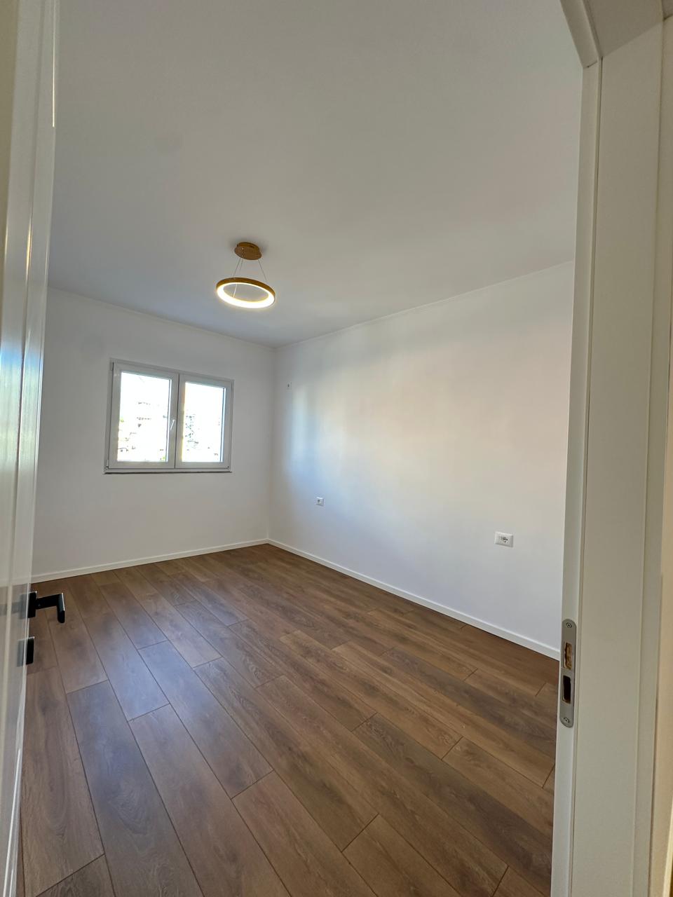 Vendita | appartamento 2 + 1 | ish stacioni i trenit | 193000 € (3)