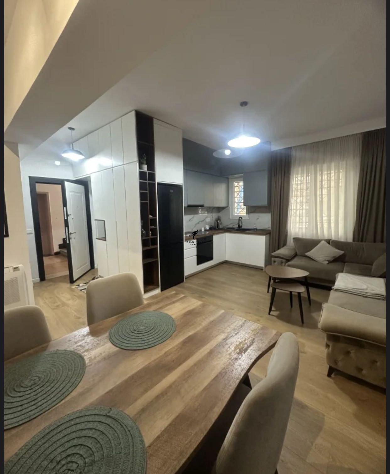 Apartament me qera 2+1 pazari ri 100.000 leke