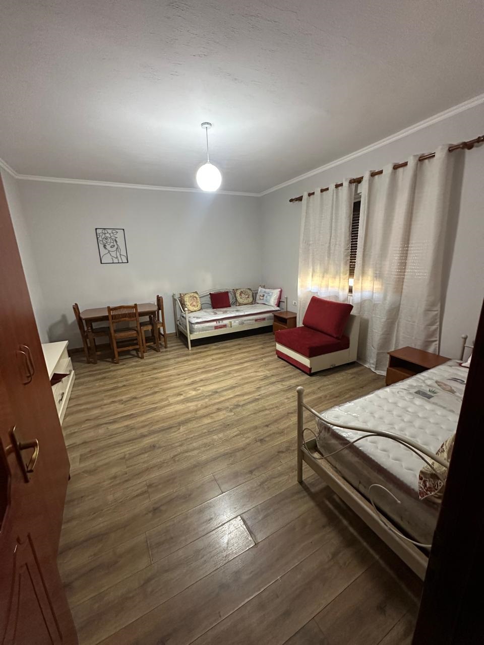 Qera | garsoniere | qyteti studenti | 350 €/muaj (2)