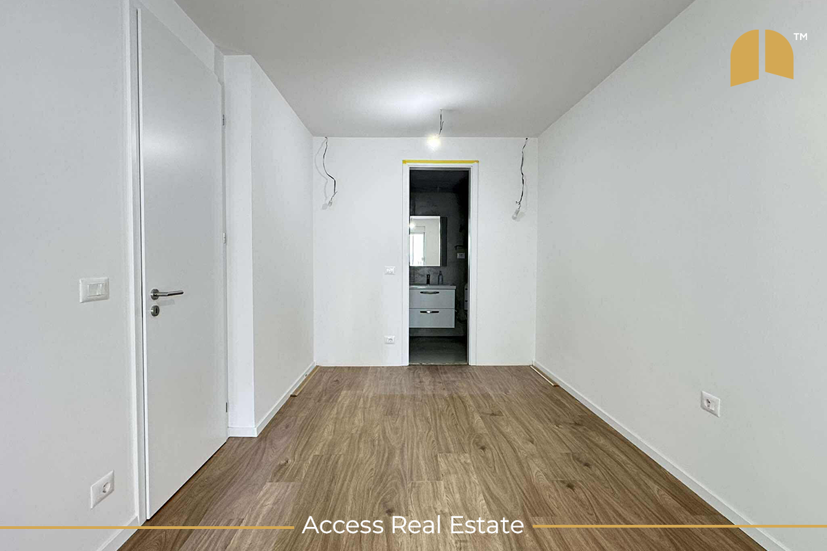 Oficina en alquiler – 2 habitaciones + garaje – Barrio spital (7)