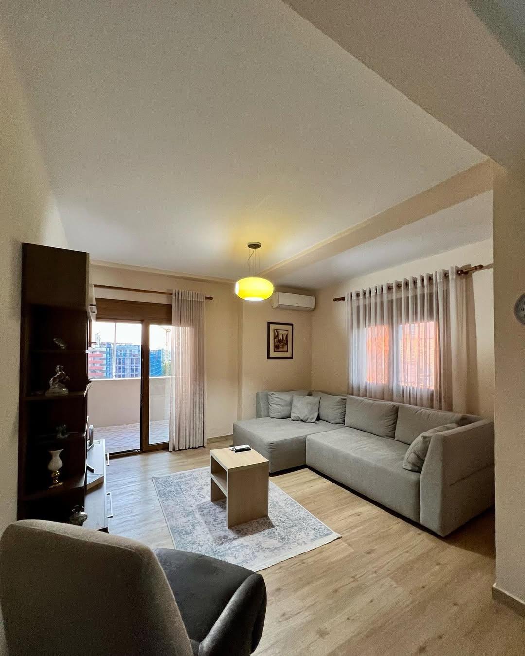 Qera | apartament 1 + 1 | myslym shyri | 750 €/muaj (2)