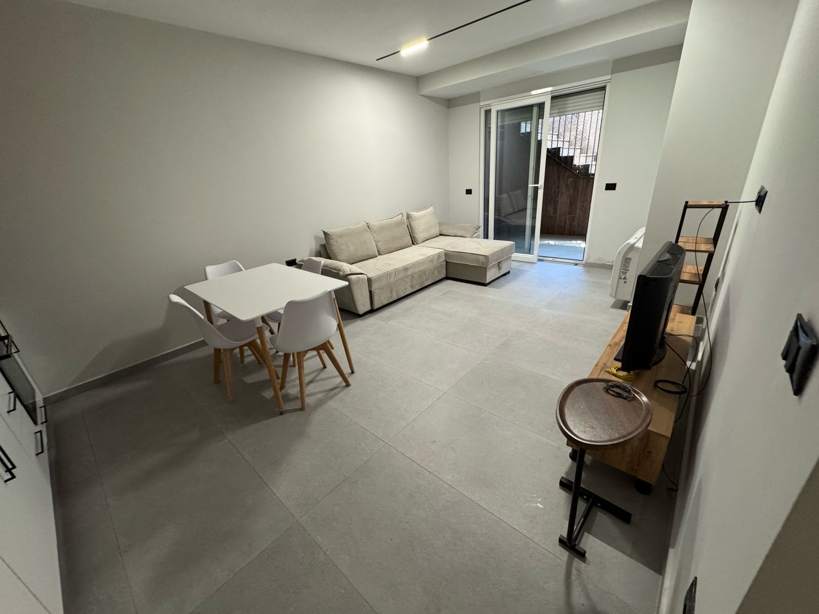 Sale | 1 + 1 apartment | shkolla bashkuar | €118,000 (3)