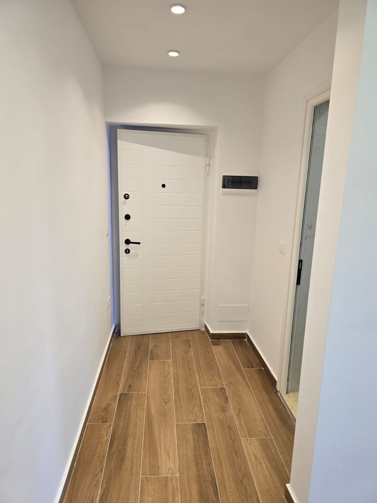 Venda | estúdios | rruga bardhyl | €85.000 (2)