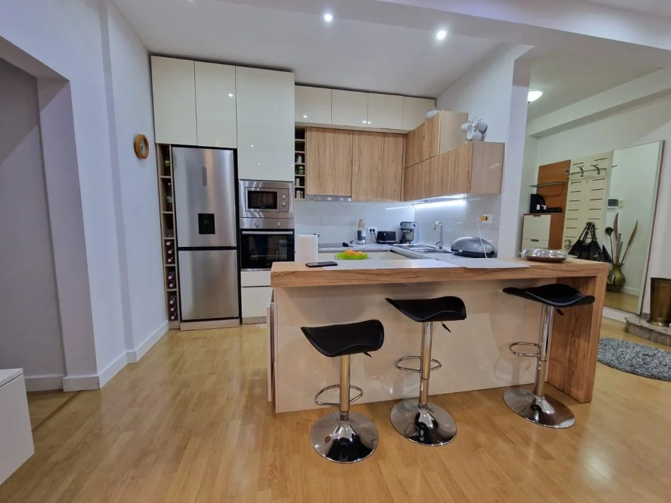 Venda | apartamento 3 + 1 | rruga fortuzi | 350000 € (2)