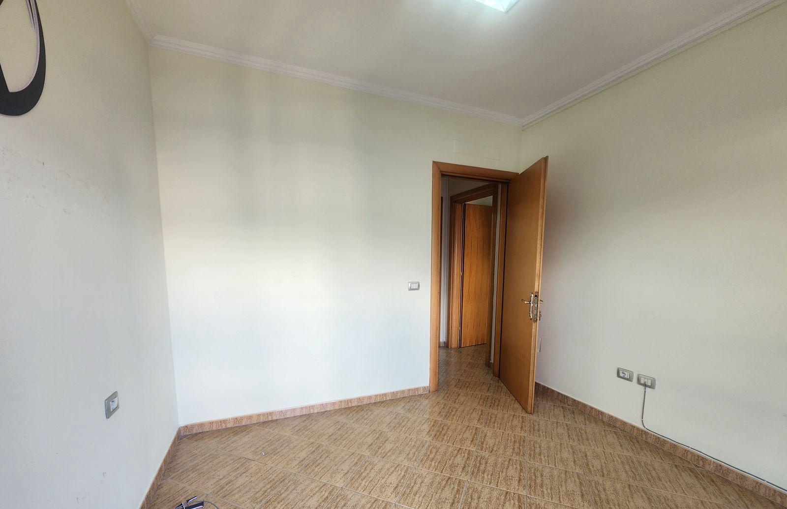 Louer | espace commercial | zogu i zi | 700 €/mois (2)
