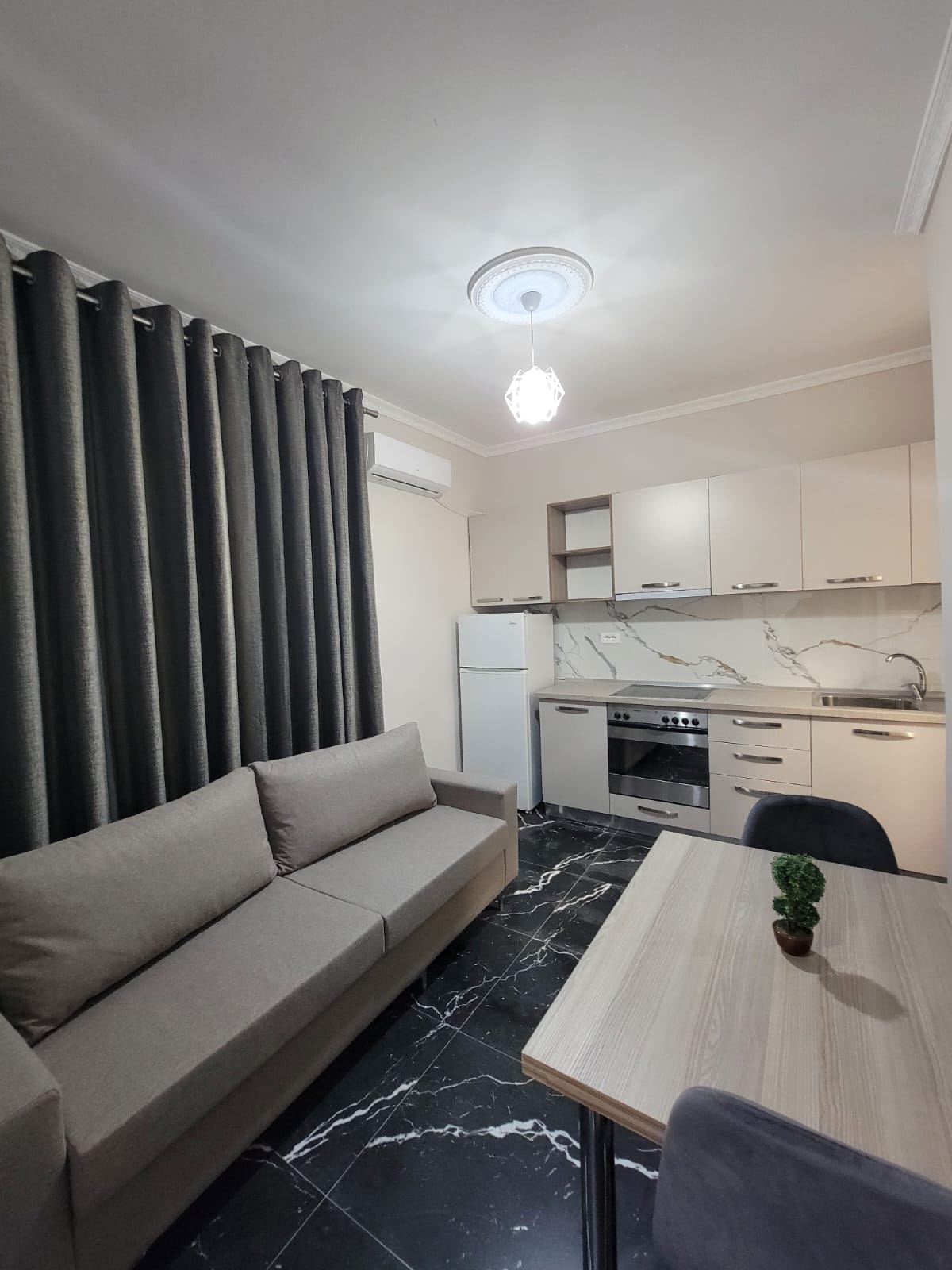 Aluguel | apartamento 1 + 1 | rruga bedri karapici | €330/mês