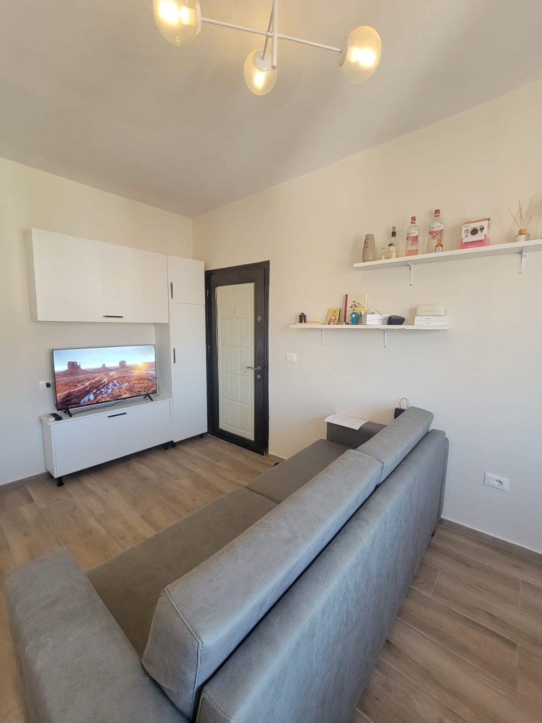 Aluguel | apartamento 1 + 1 | 21 dhjetori | €500/mês