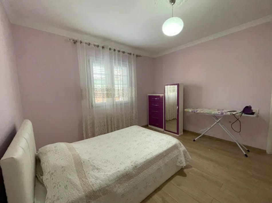 Qera | villa 6 + 1 | pajtoni center | €1300/month
