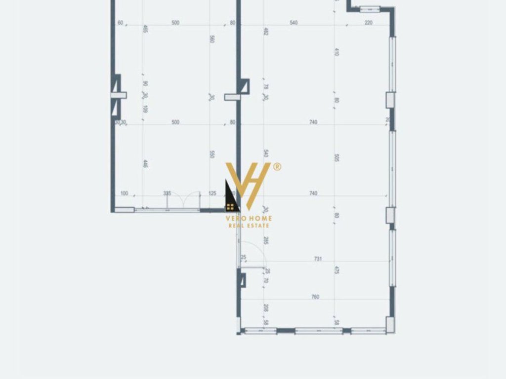 Ambiente commerciale di 240 m² in affitto in via bardhyl 2.500 euro (4)