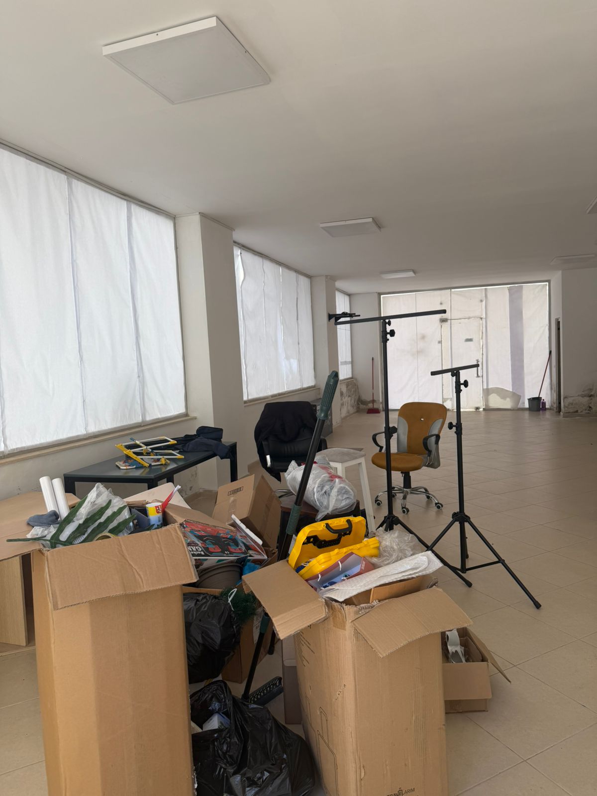 Loyer | local commercial | kodra e diellit | 500 €/mois (3)