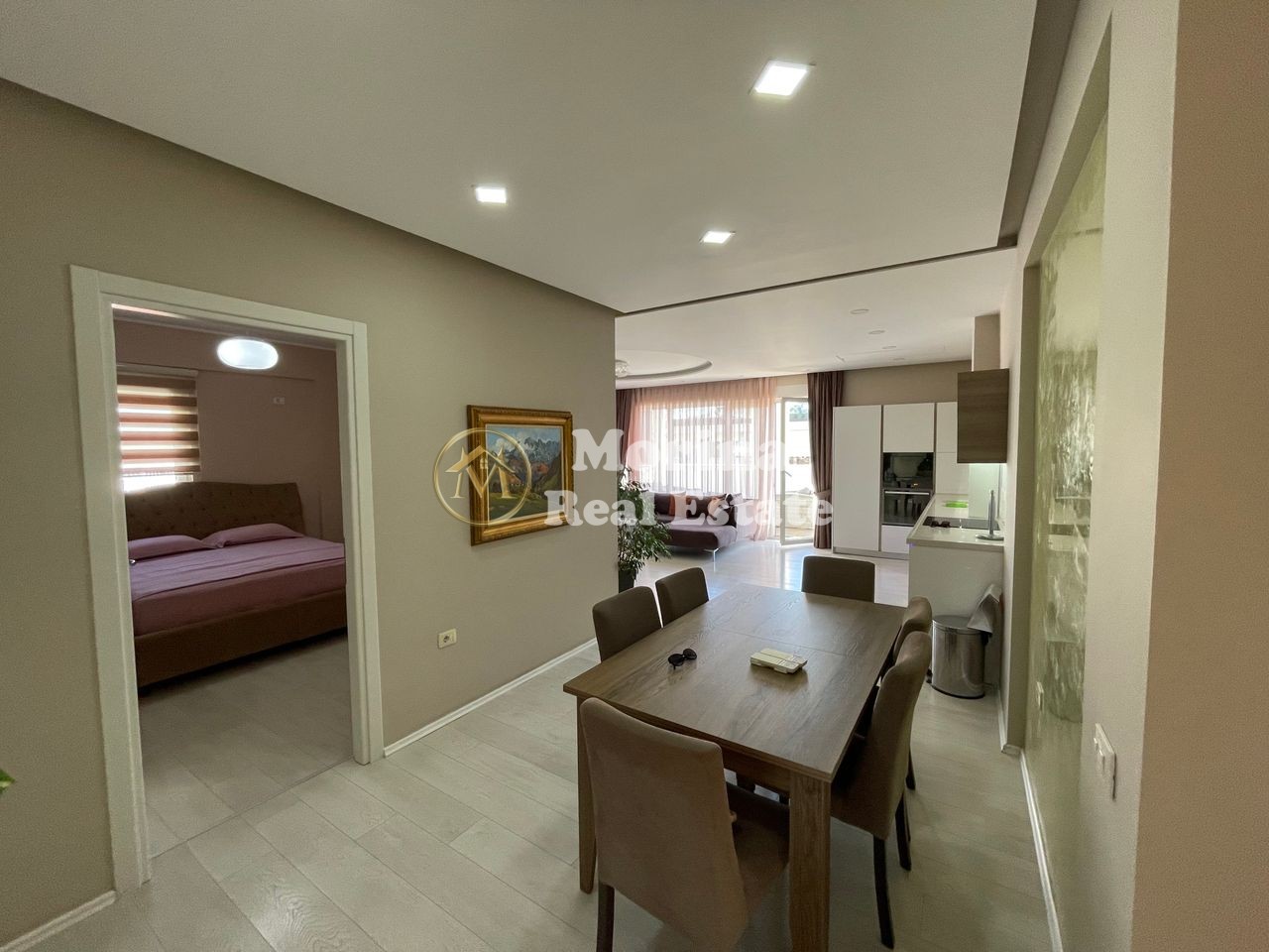 Louer | appartement 3 + 1 | Liqeni i Thatë | 1300 €/mois (3)
