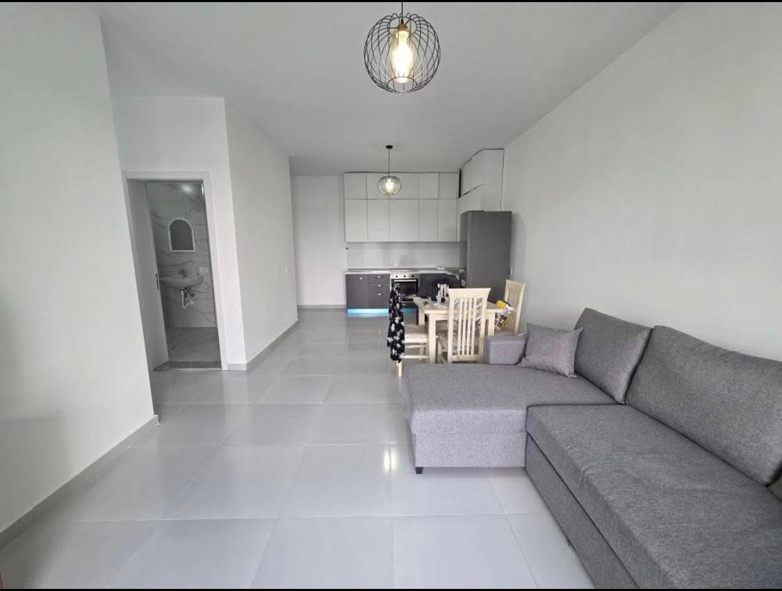 Sale | 2 + 1 apartment | rruga 5 maji | 175000 €