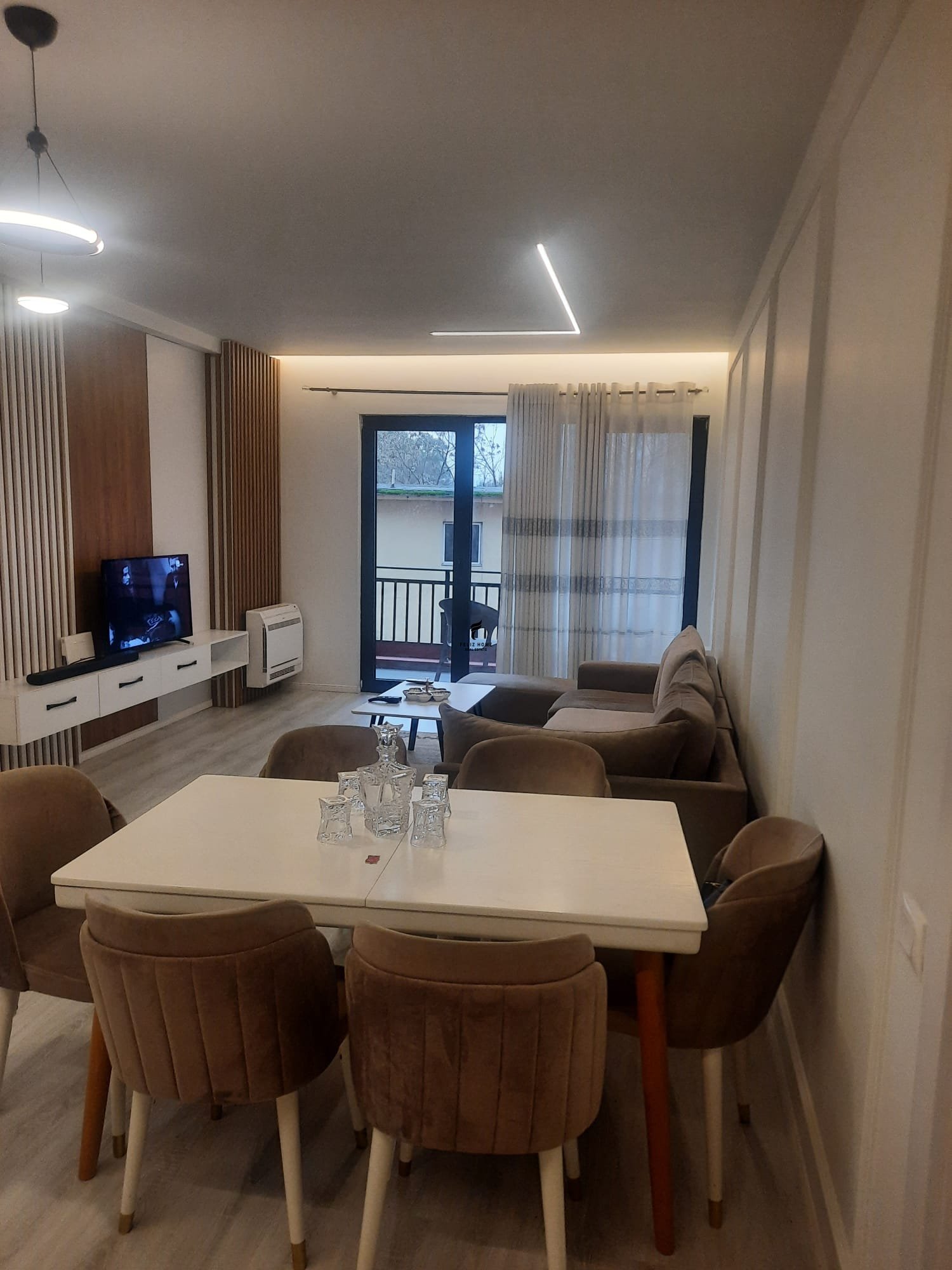 Apartamento 2+1+2 à venda rua dibres 28.000.000 leke (2)