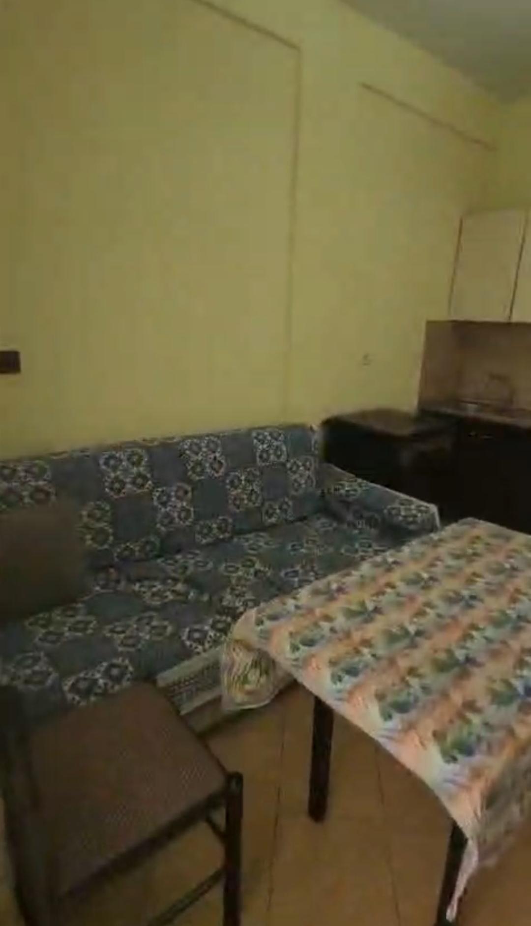 Miete | privates haus 1 + 1 | don bosko | 350 €/monat (3)