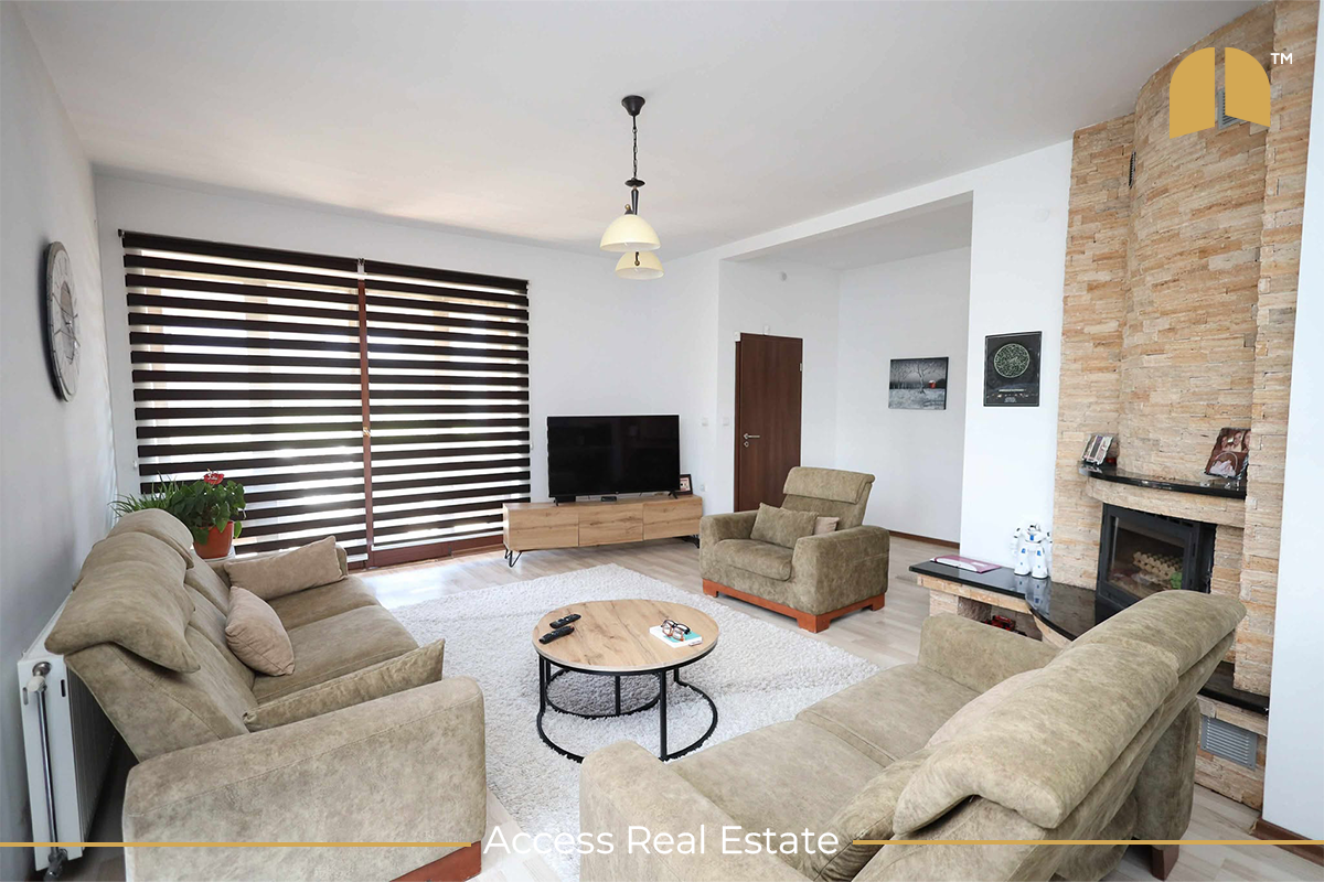 Casa en alquiler – 4 habitaciones – Barrio qëndresa