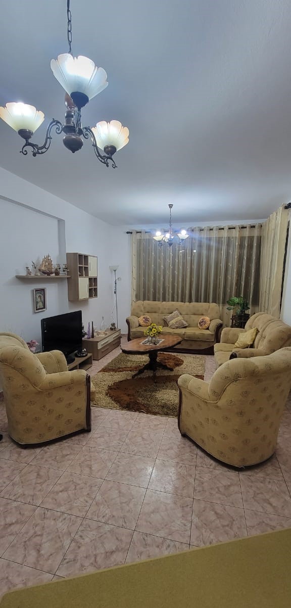 Alquiler | apartamento 2 + 1 | Blloku | 900 €/mes (3)