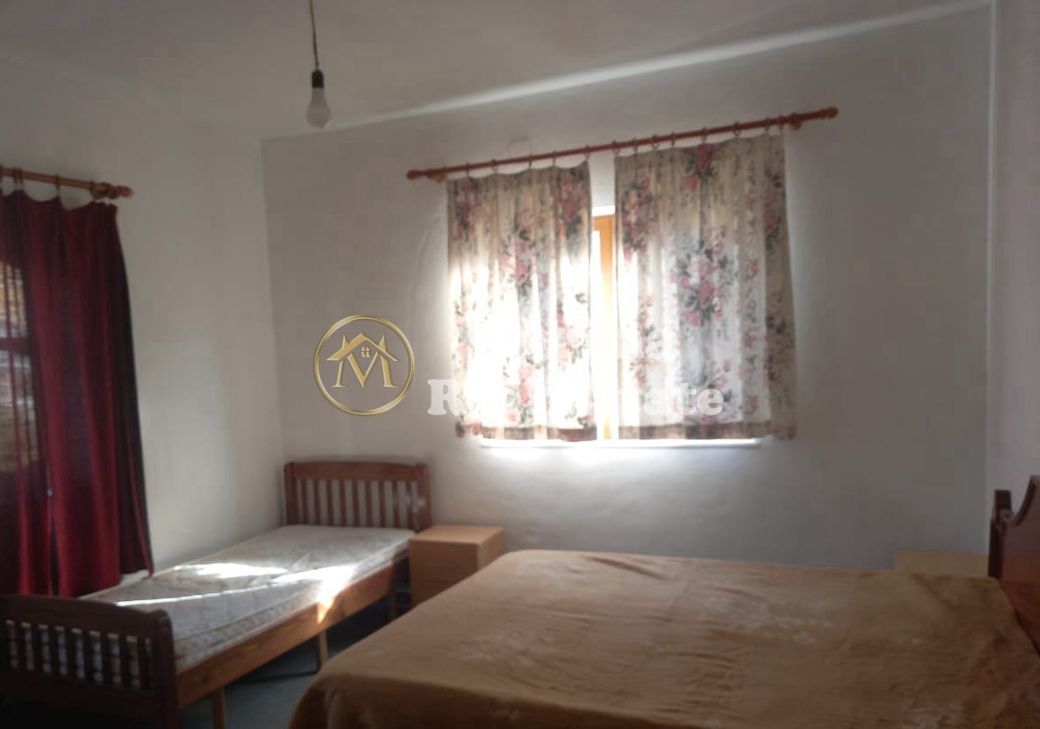Qera | shtëpi private 3 + 1 | tregu elektrik | 450 €/muaj