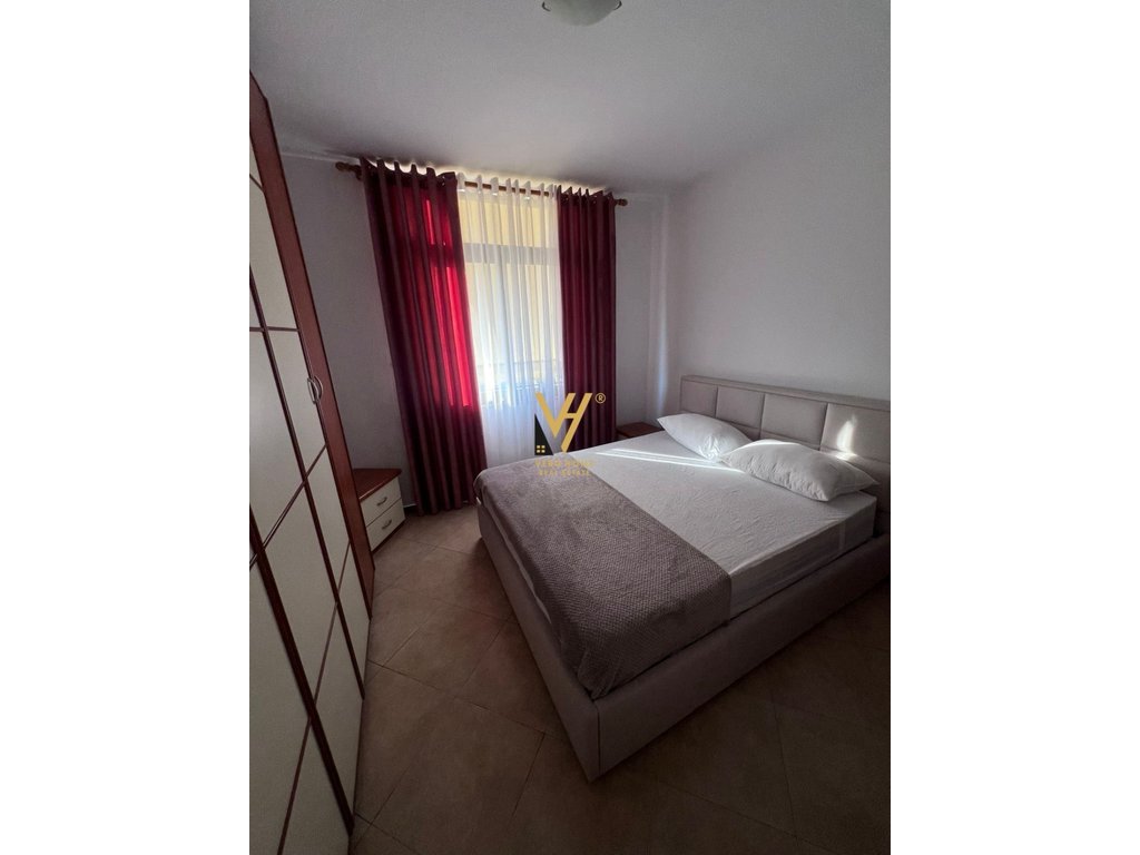 Piso 2+1+bloque en alquiler en el centro 75.000 lek