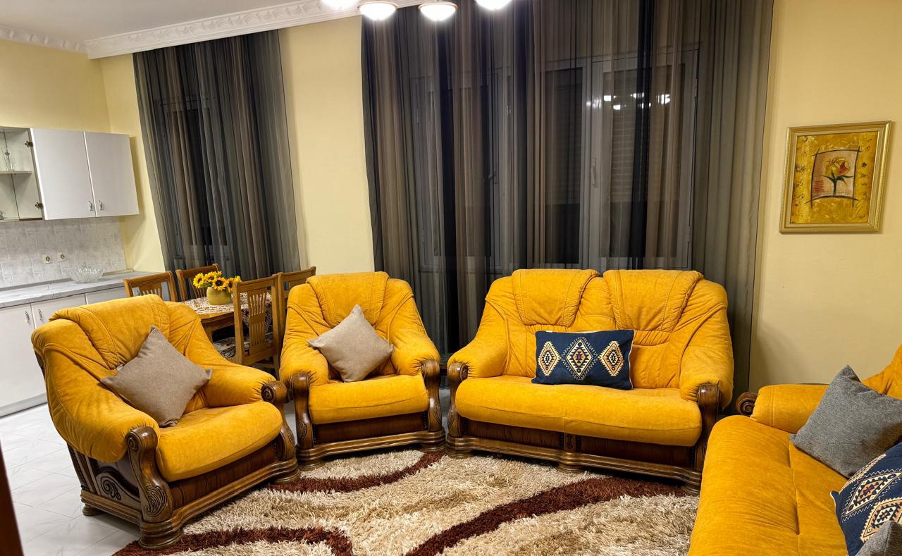 Miete | privates haus 2 + 1 | kodra e. Priftit | 450 €/monat