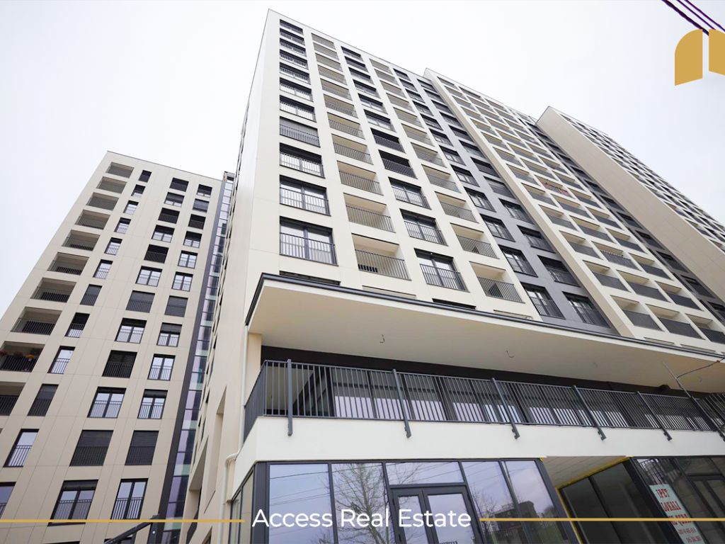 Locale commerciale in vendita con titolo di proprietà – Velani – Albing residence