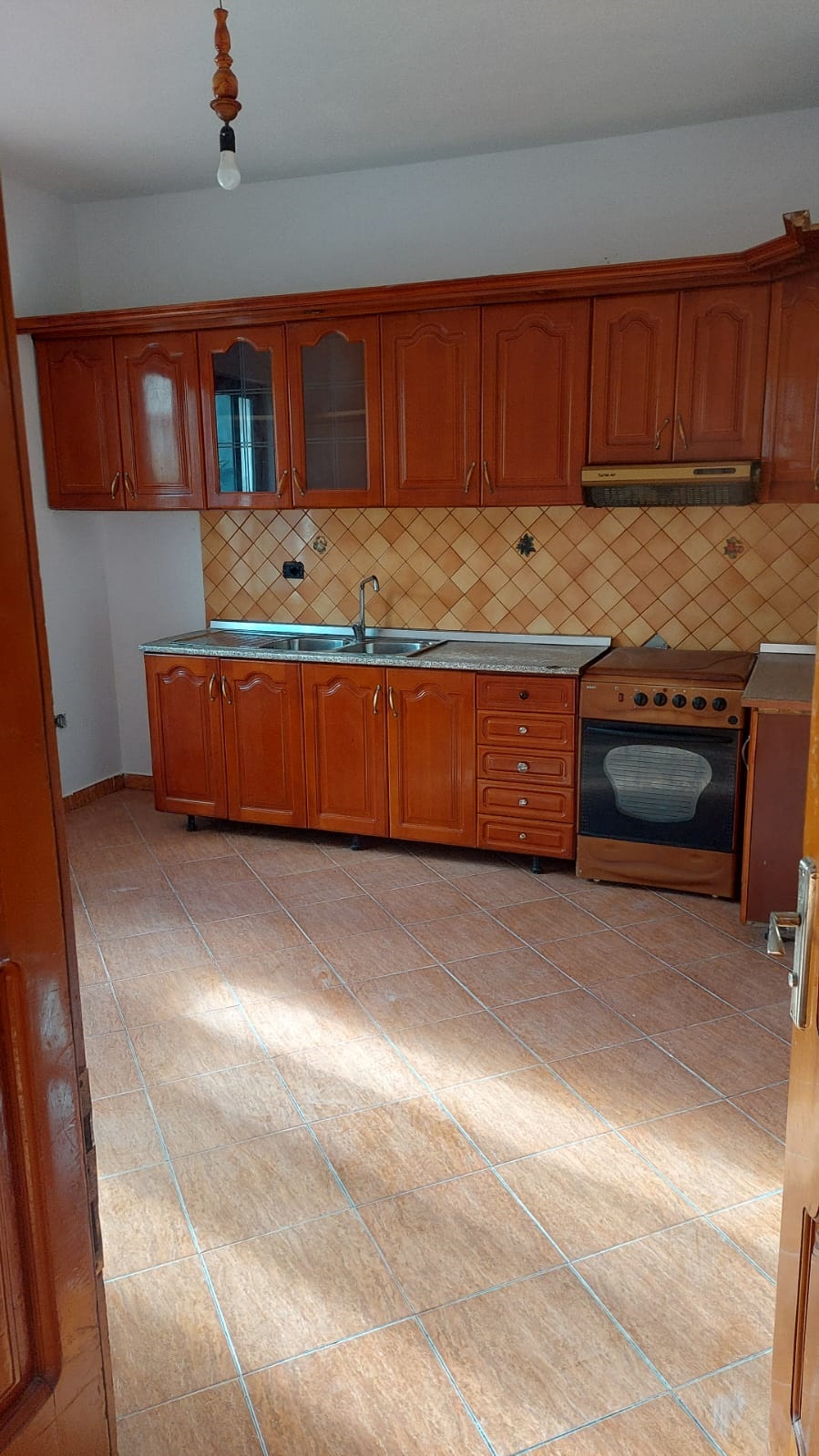 Aluguel | casa privada 2 + 1 | allias | €450/mês (3)