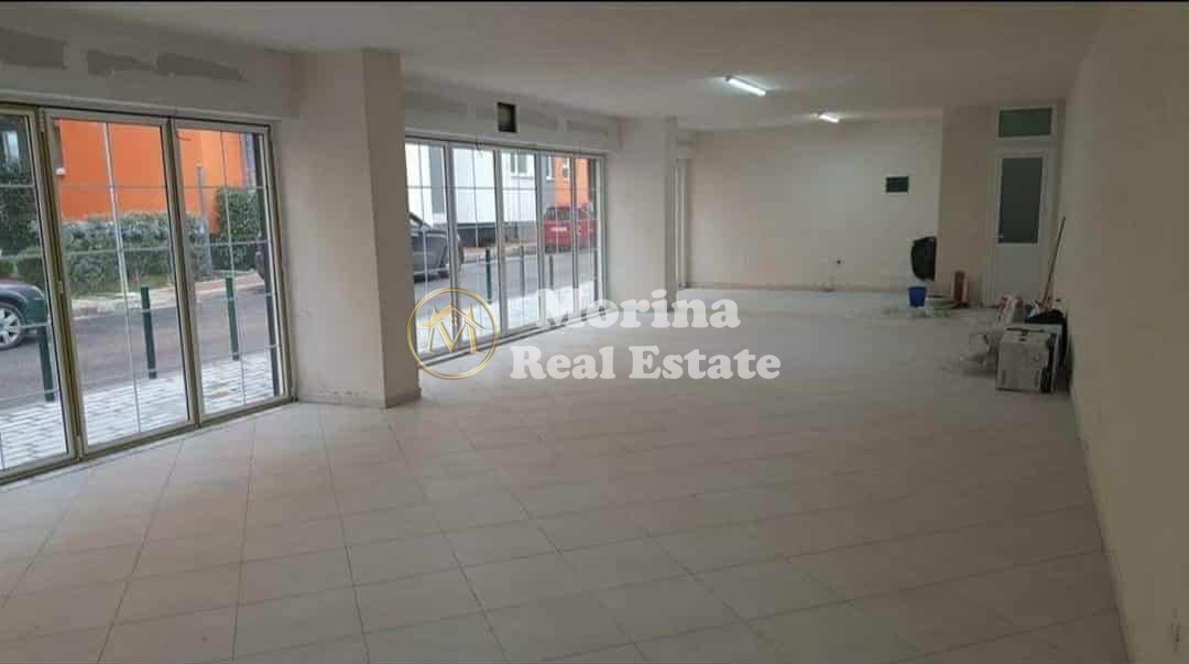 Qera | business environment | peti street, dry lake | €700/month (5)